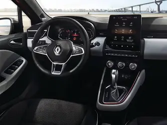Renault Clio kiralık araç görseli 5